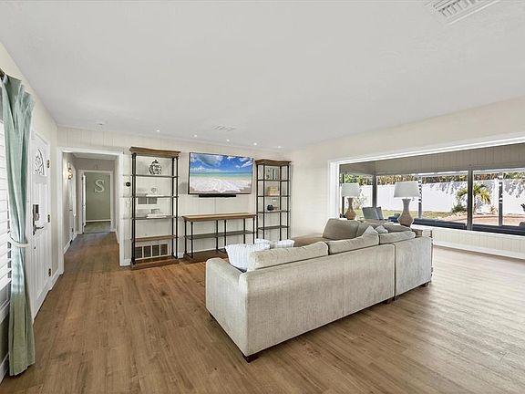 5th image of 2149 Wason Rd