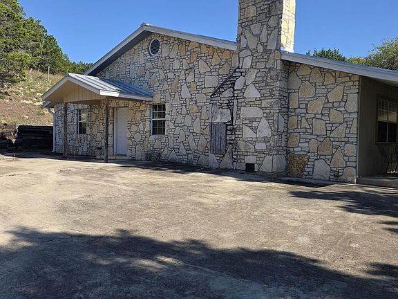 2nd image of 535 Camino Real Rd