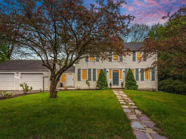 517 Smyth Road, Manchester, NH 03104