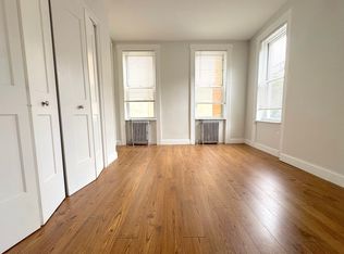 2046 Palmetto St APT 2L, Ridgewood, NY 11385