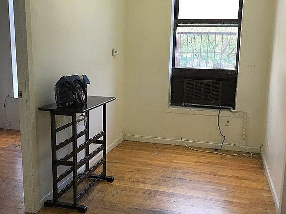 2nd image of 27 Essex St APT 2B