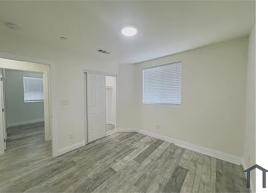 2434 E 115th Pl — Photo 9