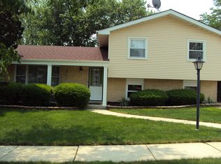 10454 Winter Park Dr, Palos Hills, IL