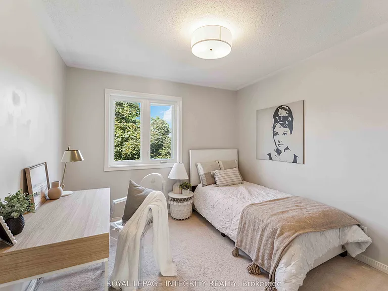 7 Windhurst Dr — Photo 18