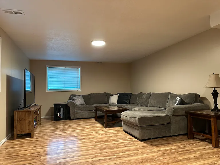 5589 W Lilac Ave — Photo 4