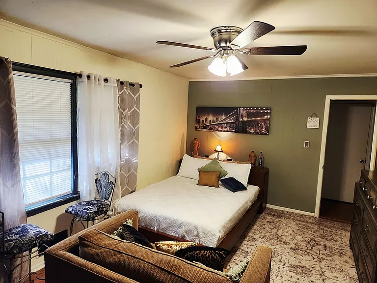 4197 Fredericksburg Dr — Photo 3