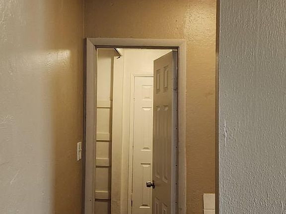4th image of 729 N 11th St APT 4