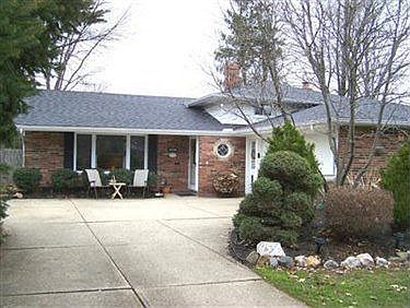 1st image of 4550 Kew Dr