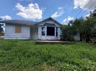 16 Orchard Dr, Buckhannon, WV 26201