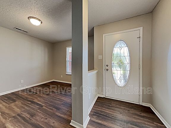 4th image of 15252 Beam St