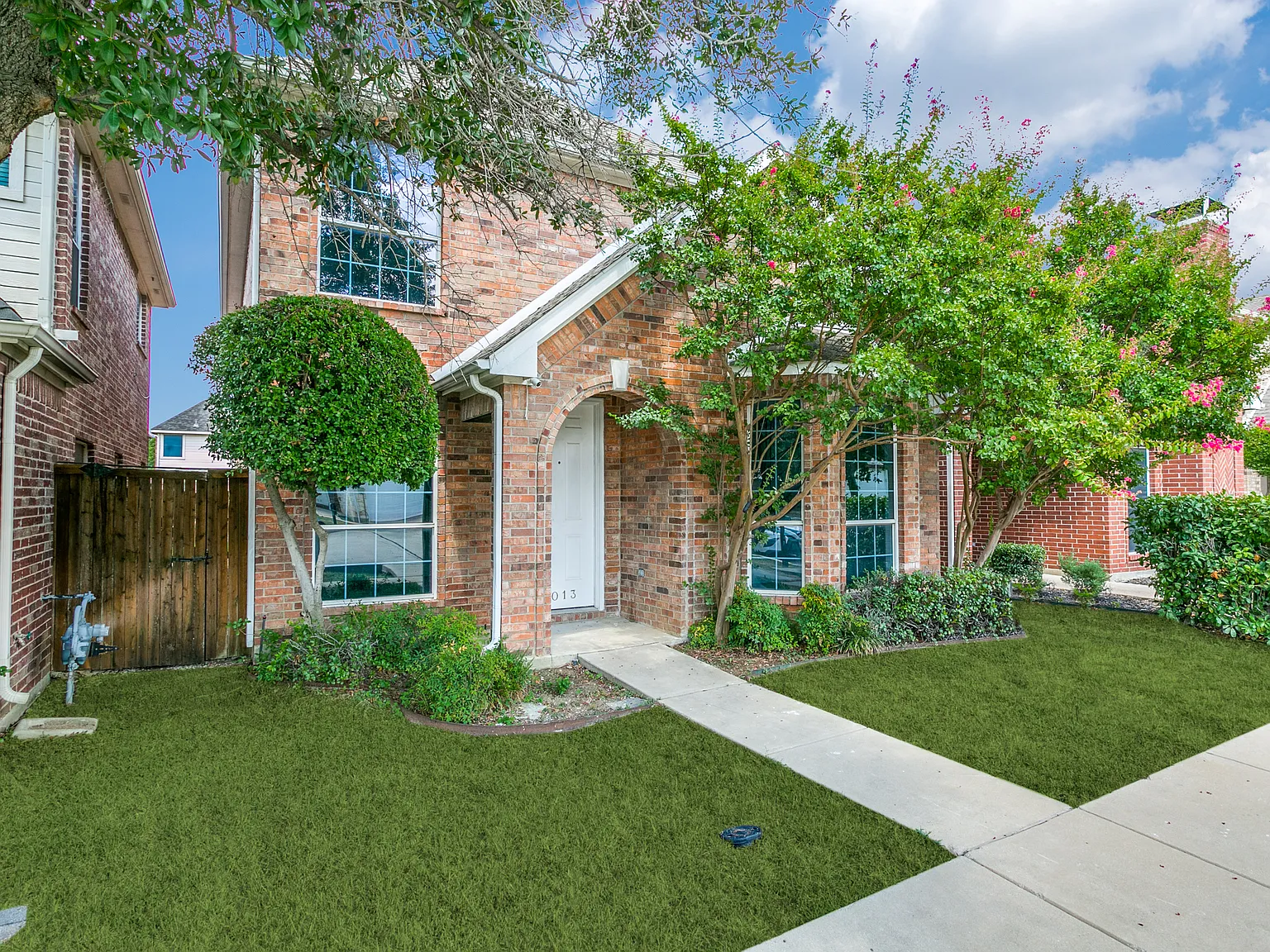 4 bed, 2145 sqft, $3,000 — Photo 1