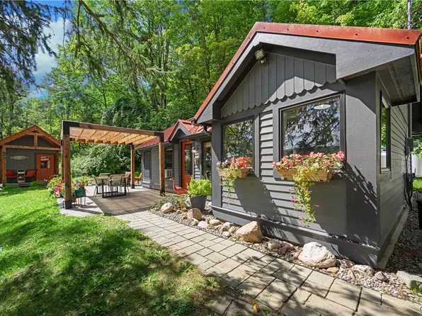 404 W Lake Rd, De Ruyter, NY 13052