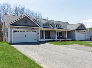 6 Longfellow Ln #6, Kennebunk, ME 04043