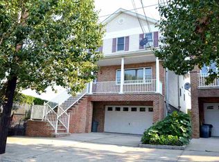 181 W 53rd St, Bayonne, NJ 07002