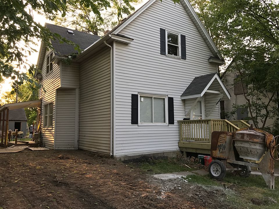 1st image of 3023 Dupont Ave N