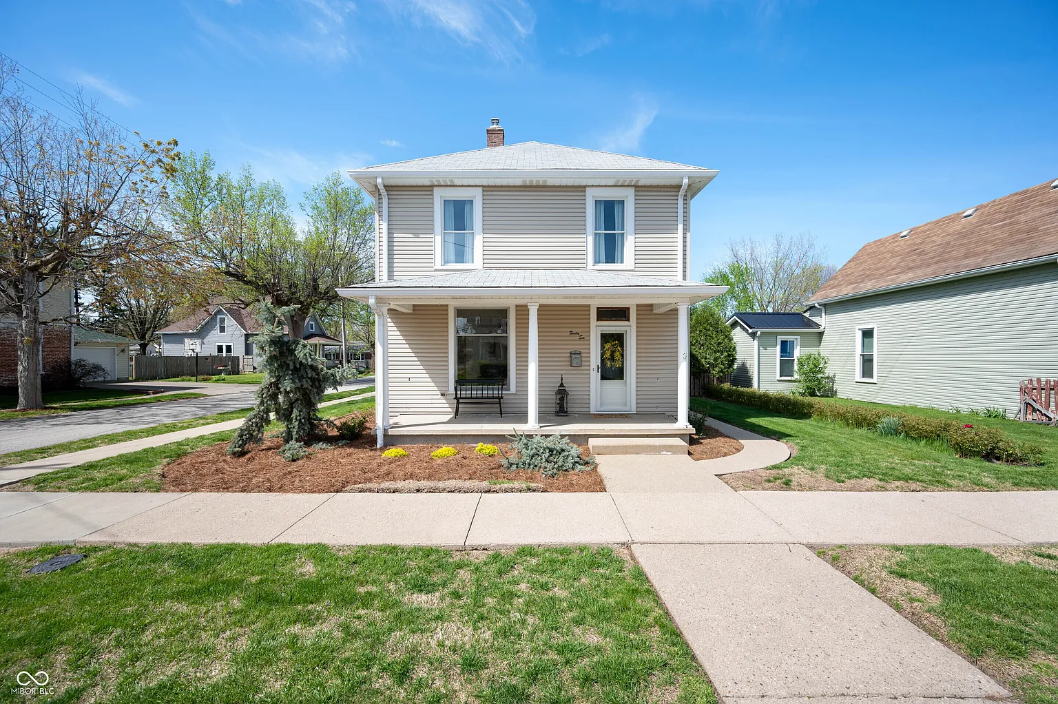36 W Brown St photo 1