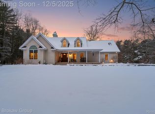 2910 Ginger Dr, Coleman, MI 48618