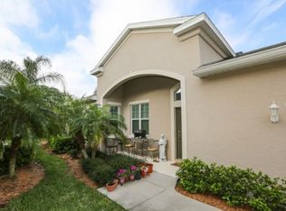 2352 Oakley Green Dr, Sun City Center, FL 33573