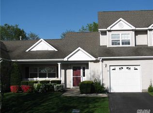602 Pebble Beach Path, Riverhead, NY 11901