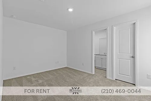 7602 Chancery Gate Photo 1