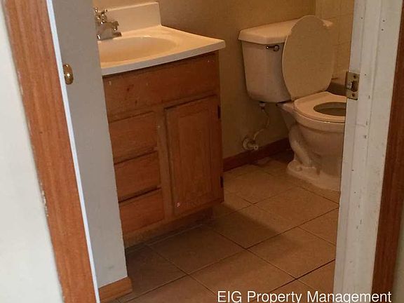 2nd image of 966 Robert St S APT 303