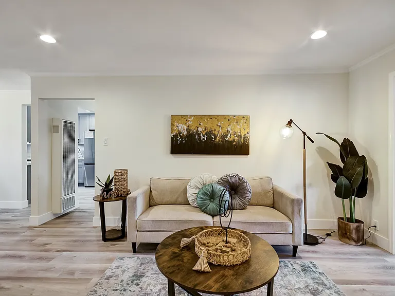 147 Wisteria Dr — Photo 10