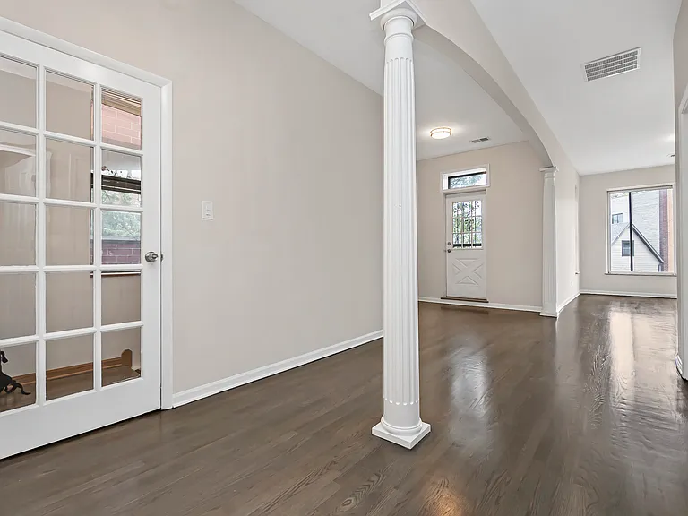 1739 W Beach Ave #2 — Photo 4