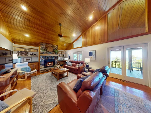 1091 N Westridge Rd, Slatyfork, WV 26291