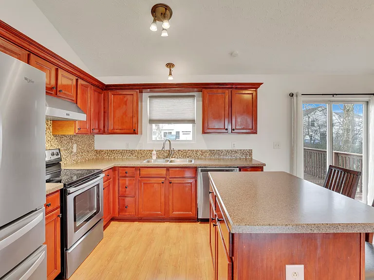 7859 Chapel Stone Rd — Photo 32