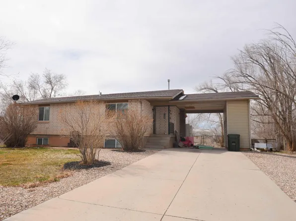 3969 N Arabian Way, Enoch, UT 84721