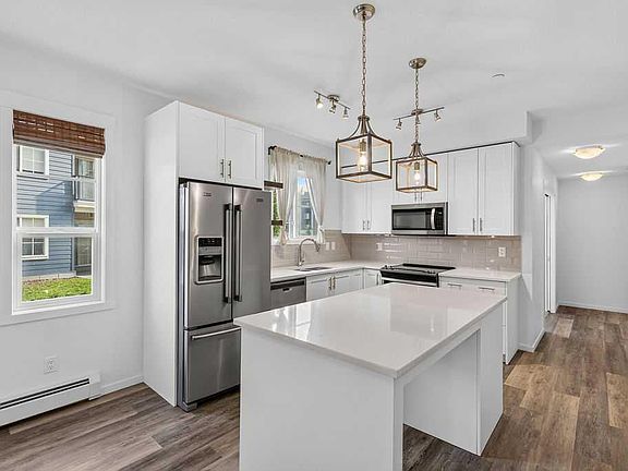 4th image of 298 N Sage Meadows Park NW #1104