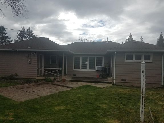 2nd image of 1035 SE Belle Aire Dr