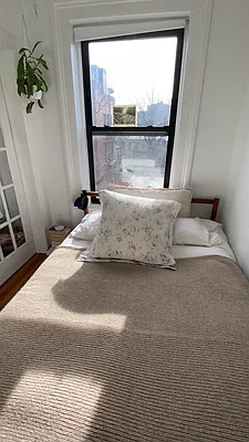 Rented by Compass | media 9