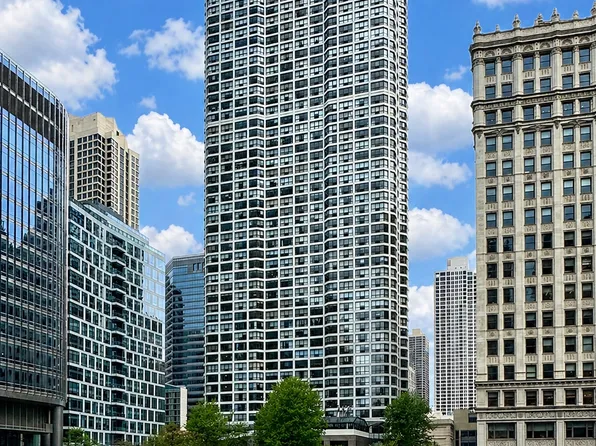 405 N Wabash Ave, Chicago, IL