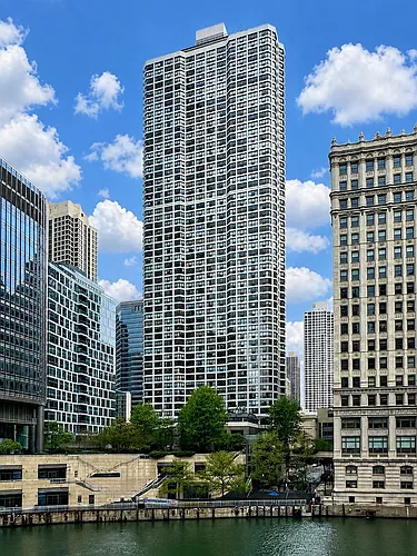 405 N Wabash Ave Photo 1