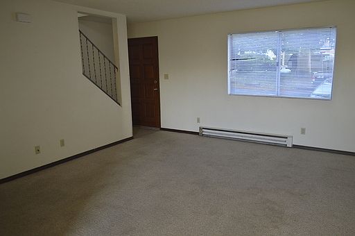 4th image of 1662-1672 McPherson Ave #1666