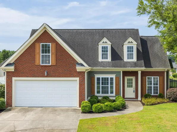 8418 Lexie Ln, Ooltewah, TN 37363