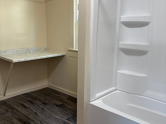 Bathroom - brand new