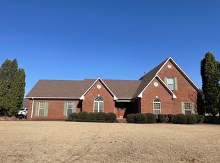 1417 Huston Dr, Muscle Shoals, AL 35661