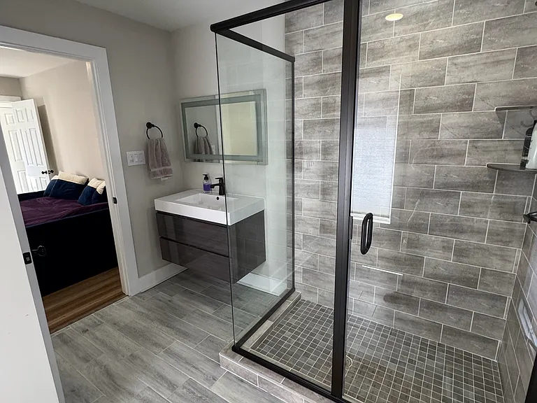 in-law suite bathroom
