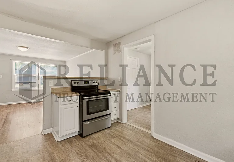 1126 S Silverdale Ct — Photo 20