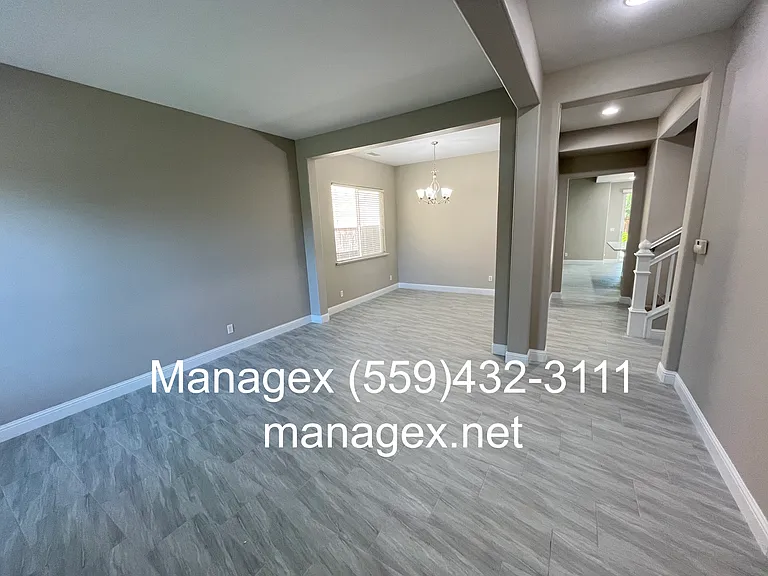 2175 Lester Ave — Photo 4