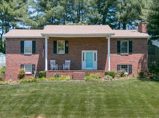 56 Patriot Cir, Bristol, VA 24201