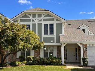 263 Southwick Ct #9-34, Vernon Hills, IL 60061