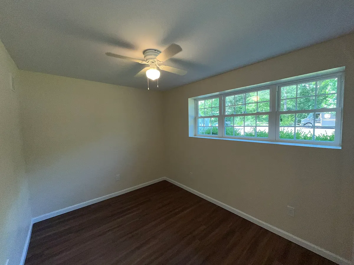 Bedroom - Helme Ave