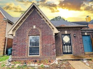 8337 Twin Rivers Dr, Cordova, TN 38016