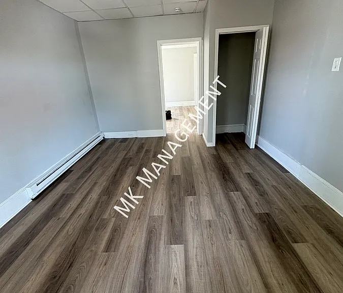 313 Cedar Ave #1 — Photo 4