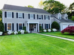 11 Foxhall Pl, Scarsdale, NY 10583