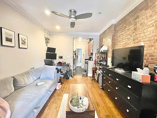 Rented by Century 21 Premier  | media 13