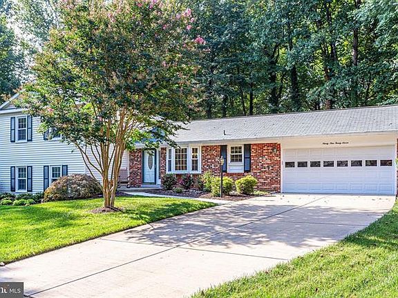 4th image of 9927 Stone Wood Ct